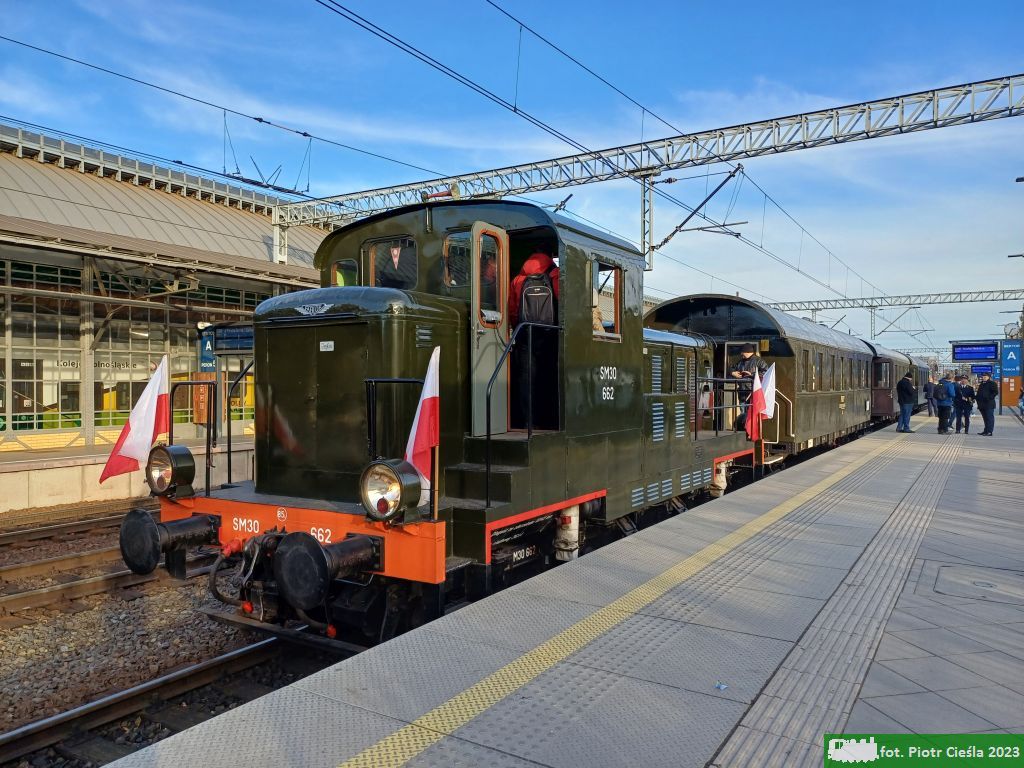 SM30-662