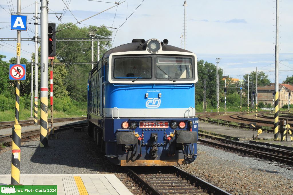 750 715 [ex T478.3236 / ex 750 236]