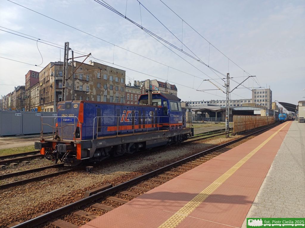 SM42-3002 [ex SM42-561]
