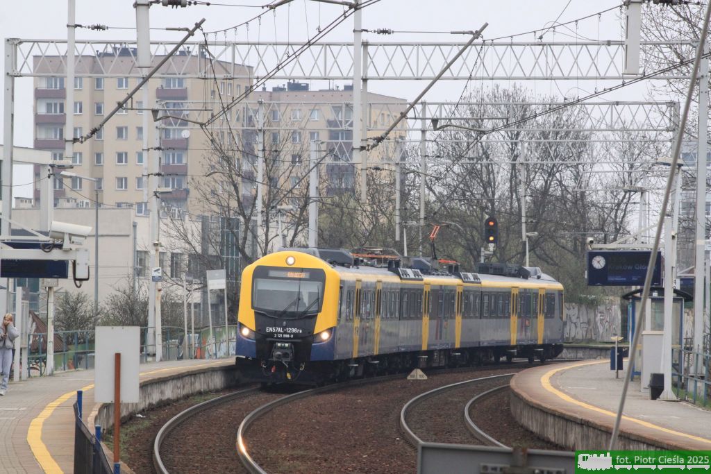 EN57AL-1296 [ex EN57-1296]