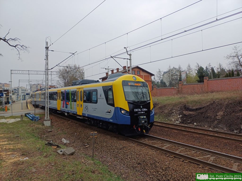 EN57AL-1296 [ex EN57-1296]