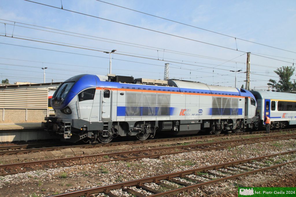 111Db-004 / SU160-003