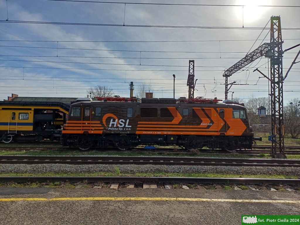 EU07-522