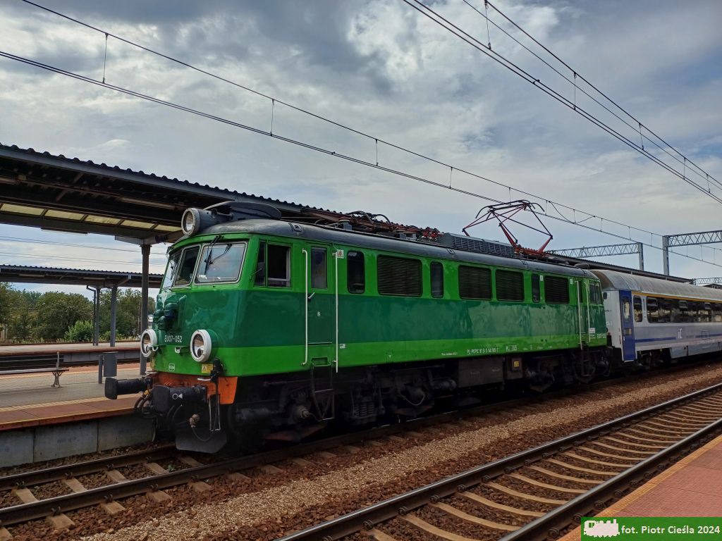 EU07-052