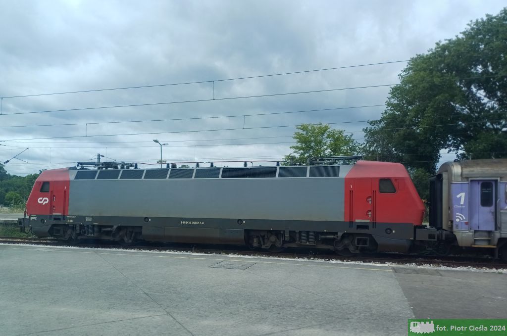No. 2404 / CP5617-4