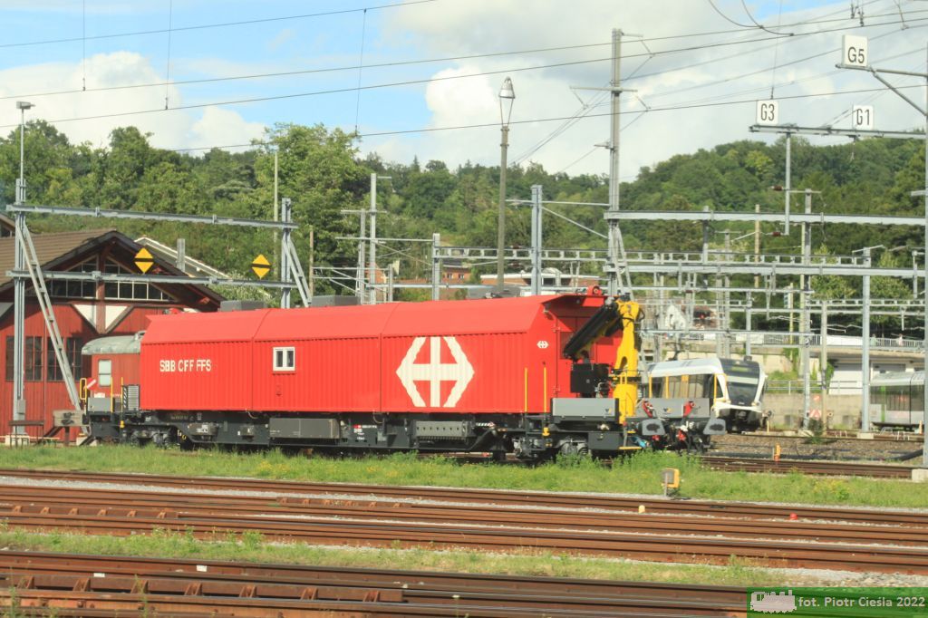 LRZ 18 018