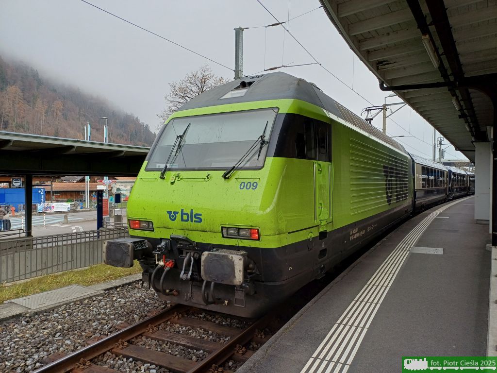 No. 5733 / Re 465 009