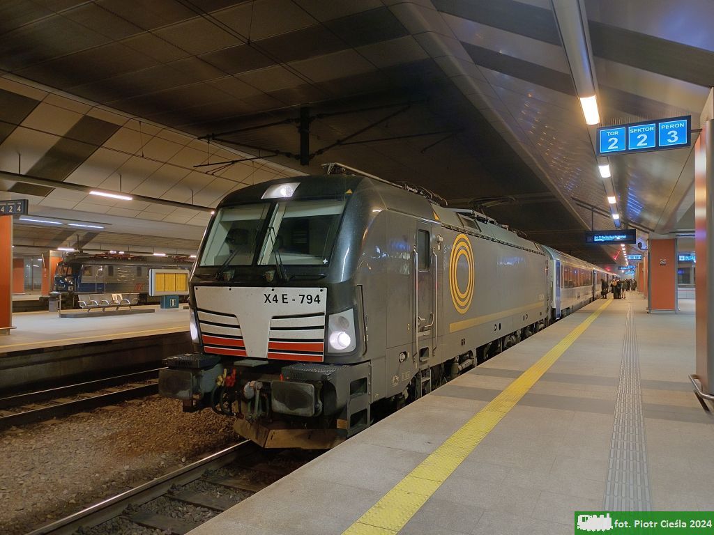 No. 23453 / 6193 794 / X4E-794