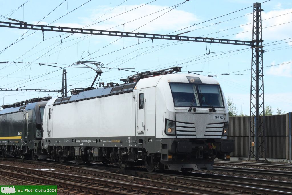 No. 23285 / 6193 937
