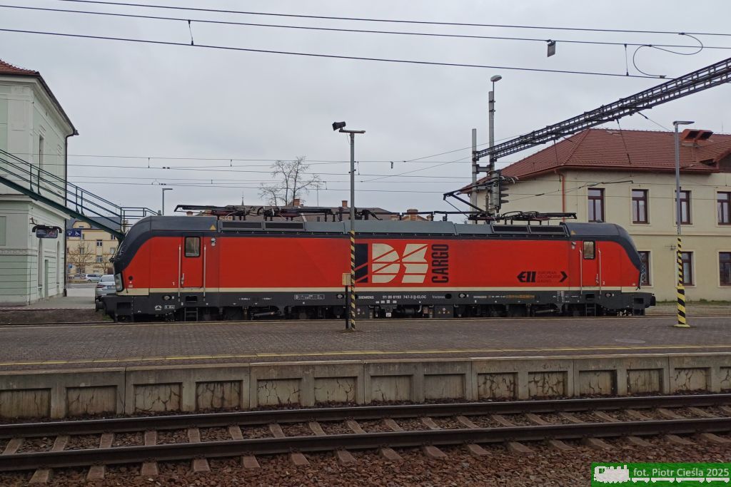 No. 22607 / 6193 747