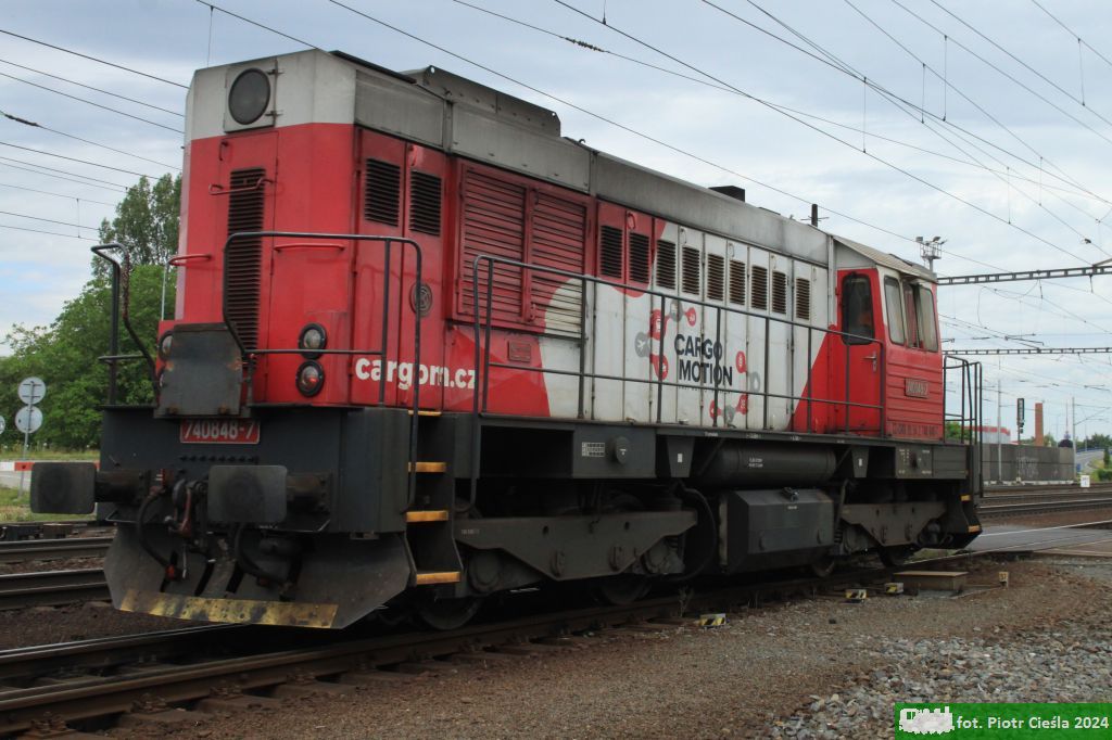 740 848