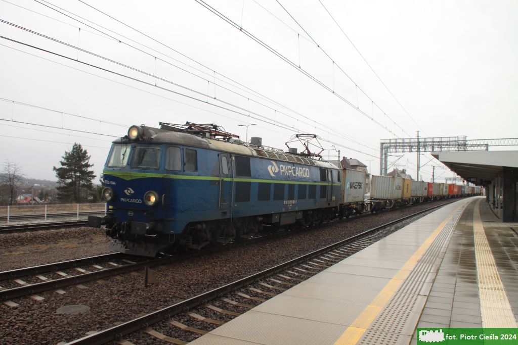 ET22-1044