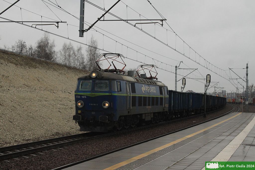 ET22-1075