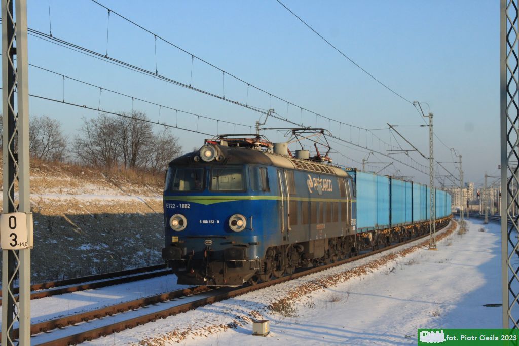 ET22-1082
