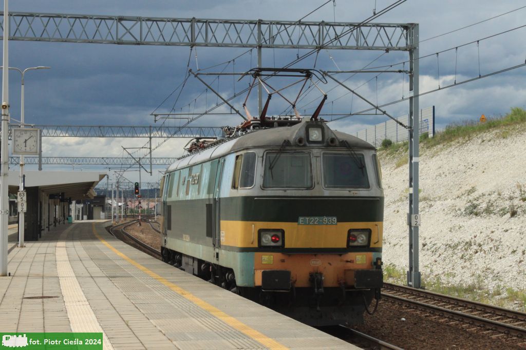 ET22-939