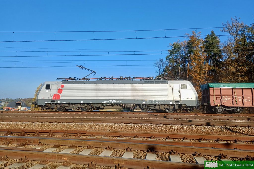 No. 21486 / E189 213 / ES64F4-213