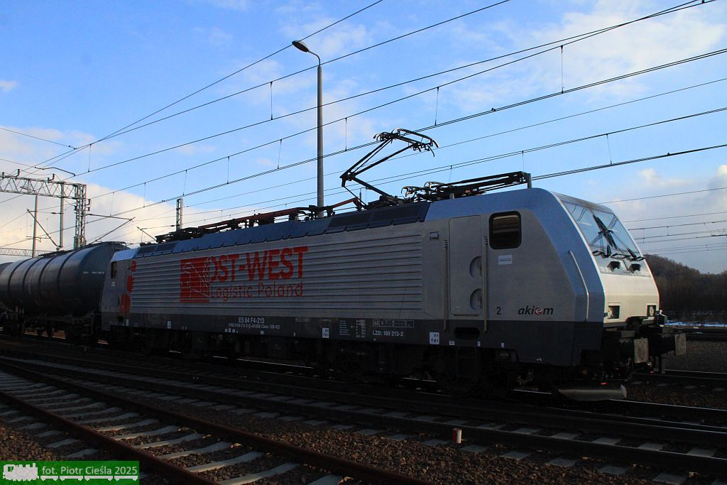 No. 21486 / E189 213 / ES64F4-213