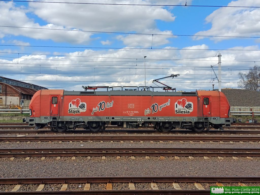 No. 21881 / 170 048 / X4EC-048