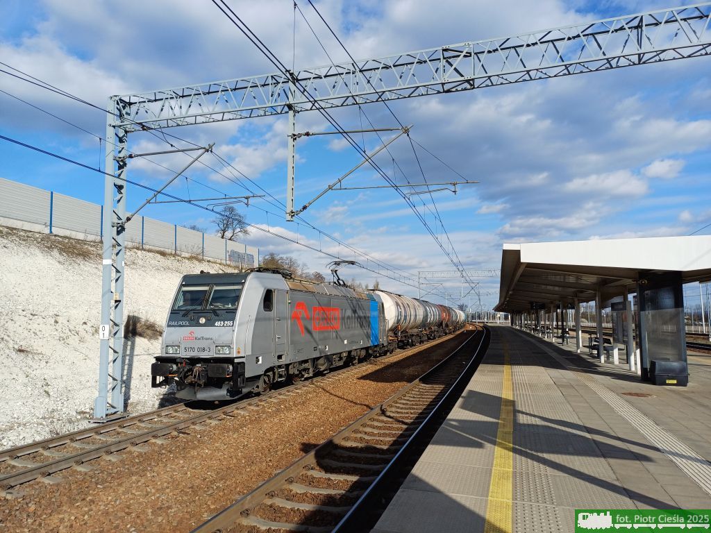 No. 34831 / E483 255