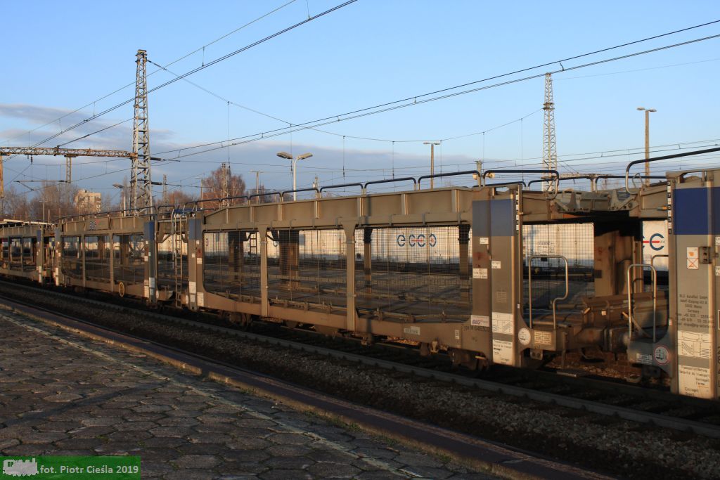 M:6463C0 / 23 88 4364 986-1 Laaers