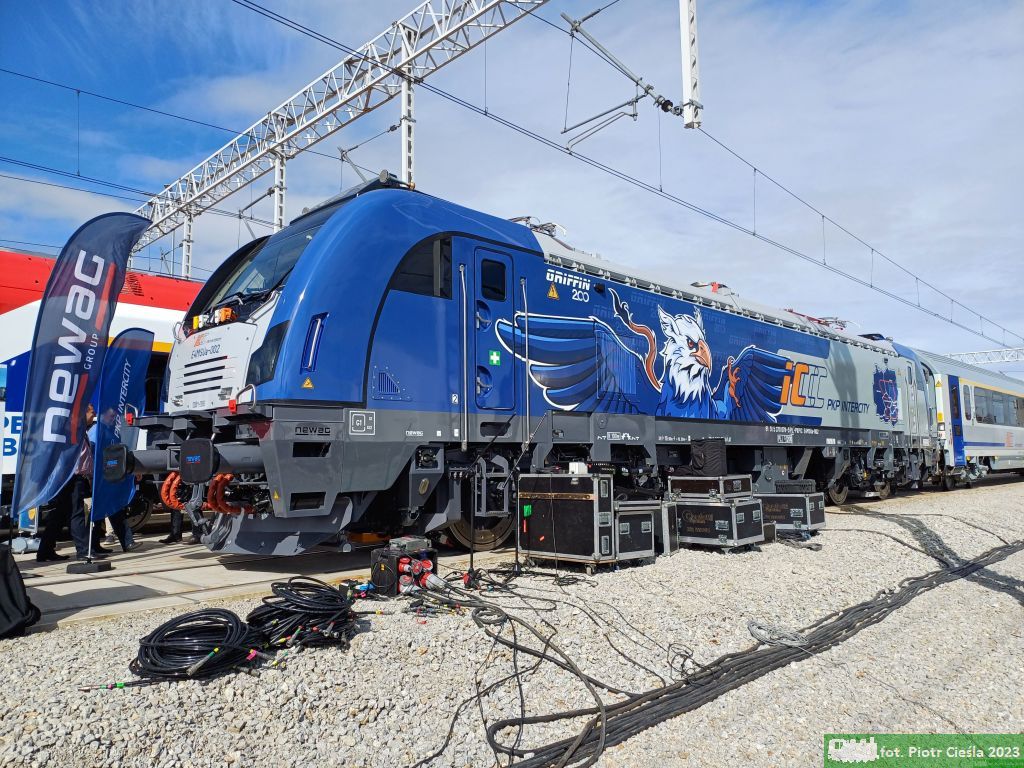 E4MSUa-002 / EU200-002