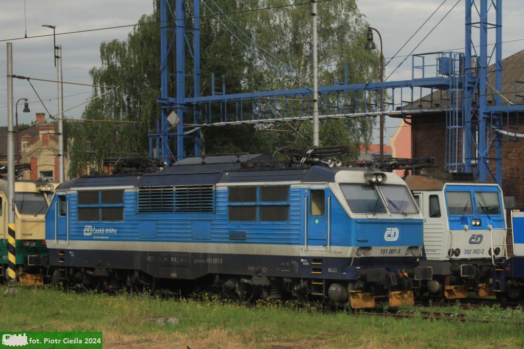 151 001 [ex E499.2001]