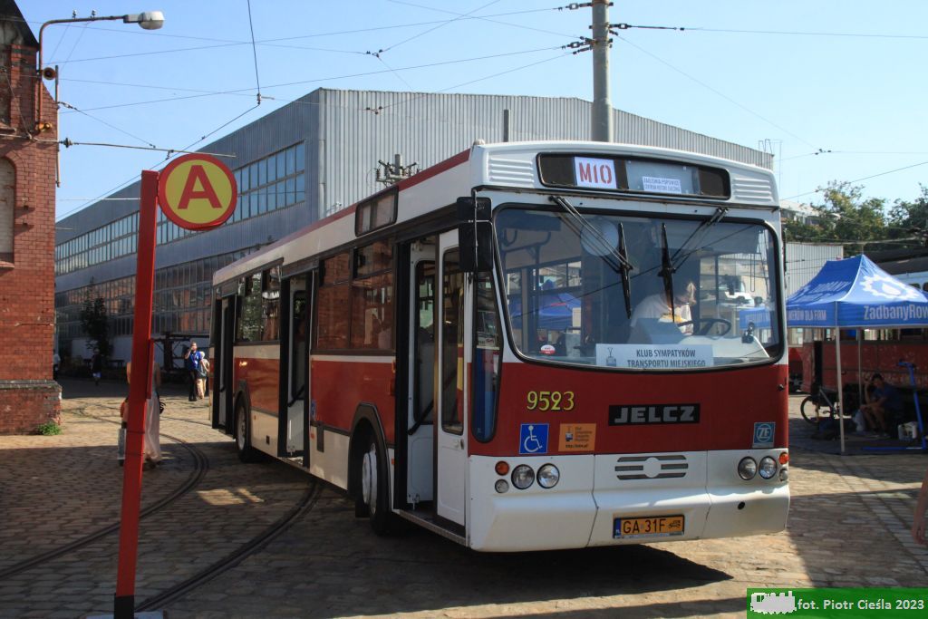 [A-BUS Gdynia] #9523