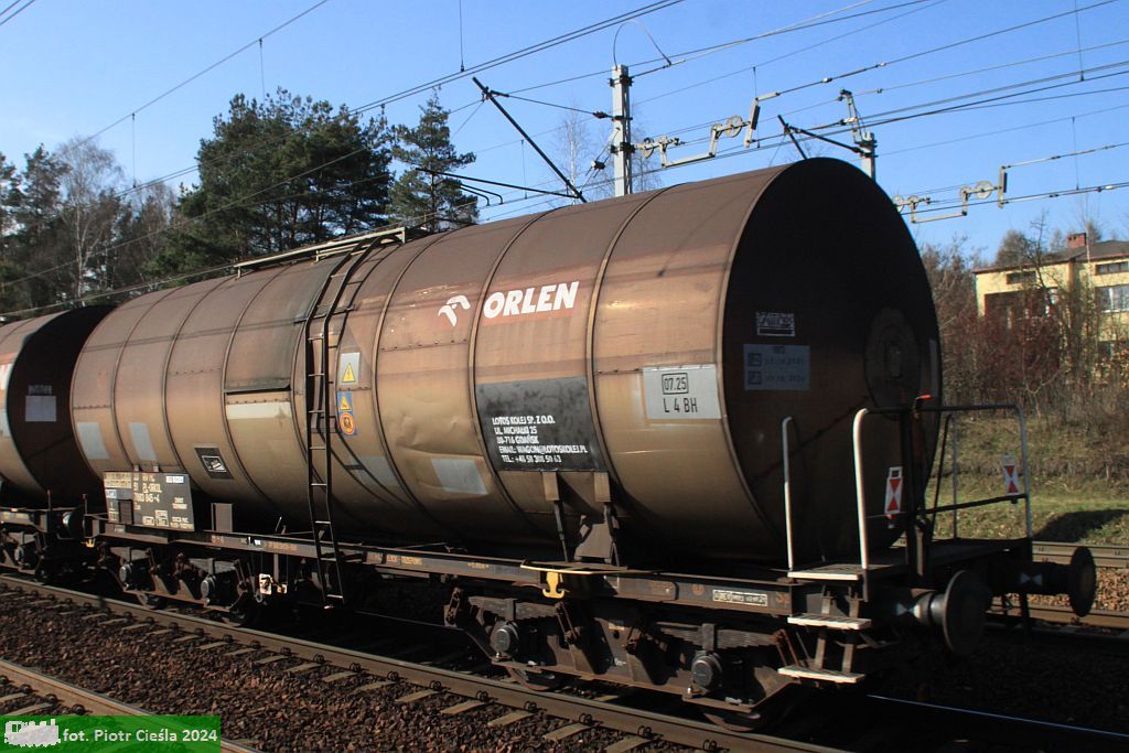 402R / 33 51 7883 845-4 Zaes