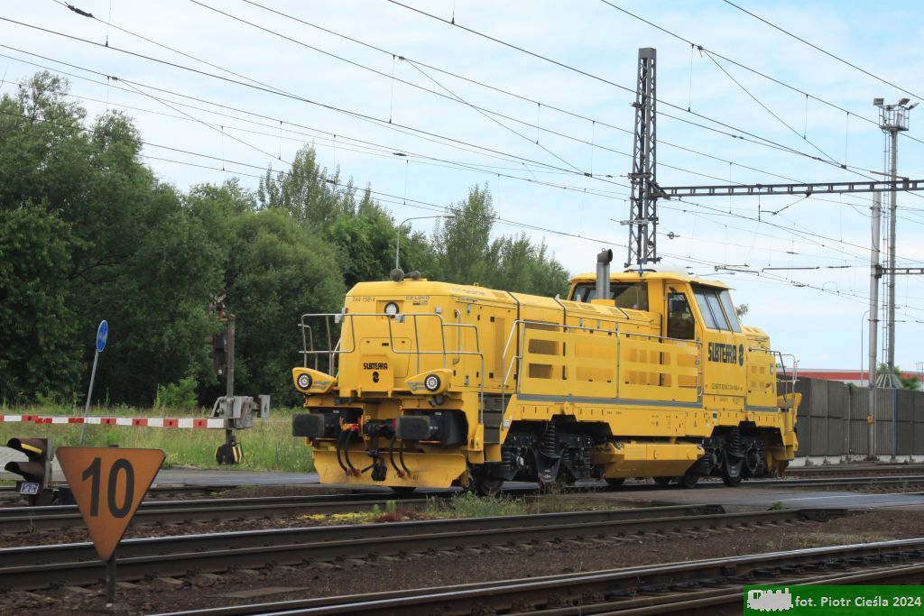 744 150