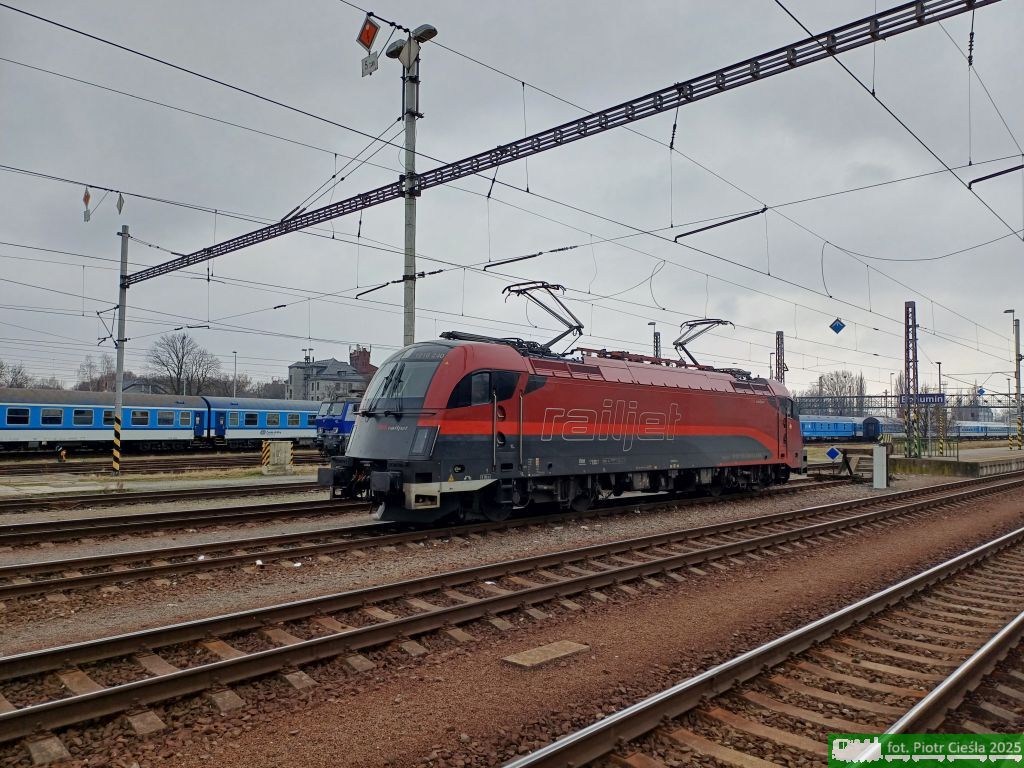 No. 21112 / 1216 240