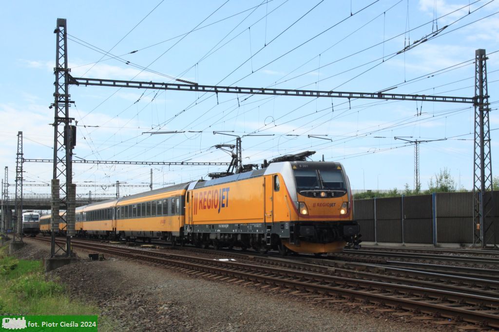 No. 35700 / 388 201