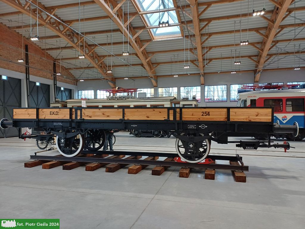 No. 23939 / EKD 254