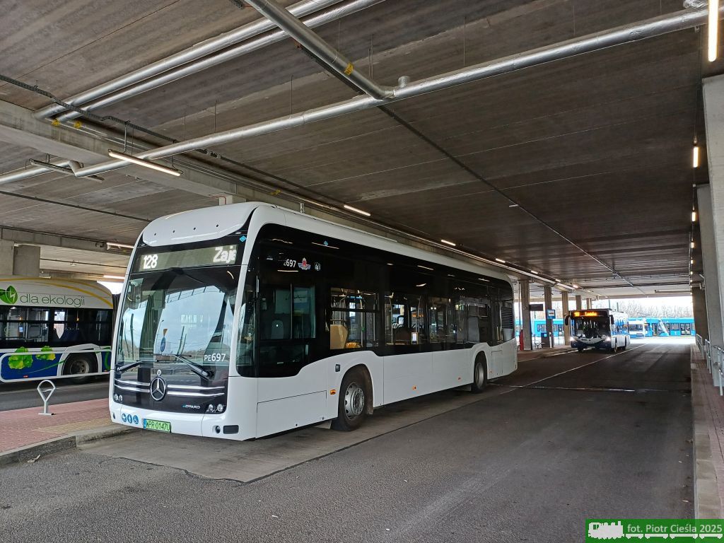 [MPK Kraków / EvoBus Polska Wolica] #PE697