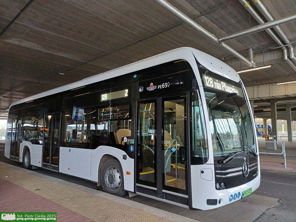 [MPK Kraków / EvoBus Polska Wolica] #PE697