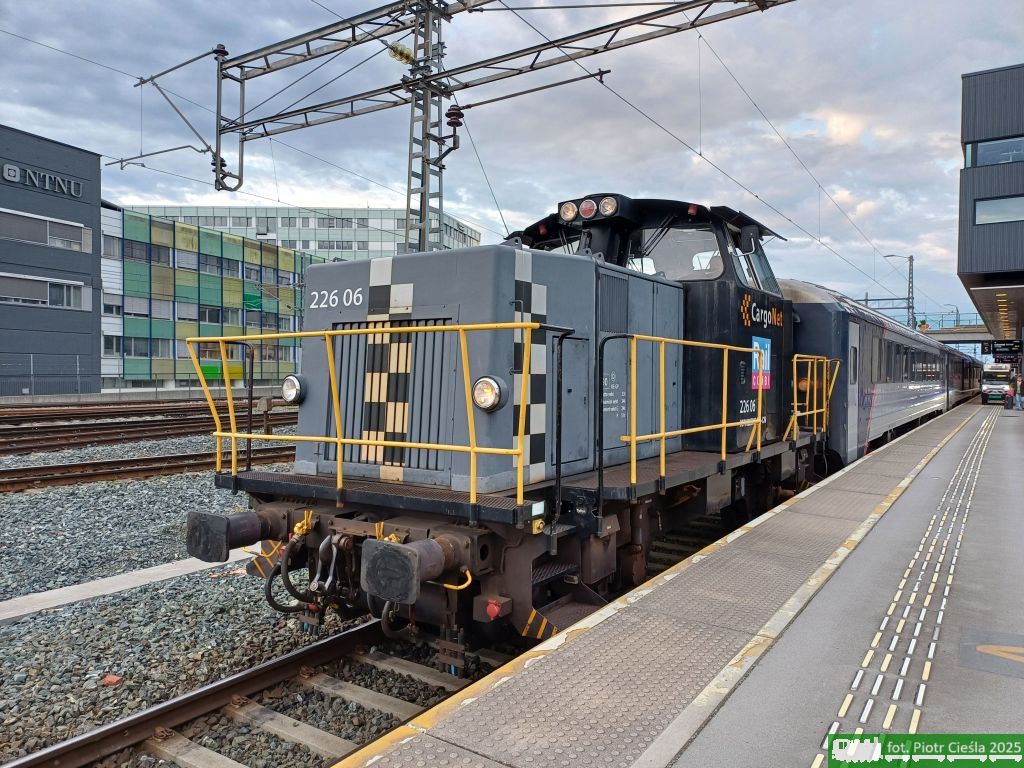 No. 354 / 226 006
