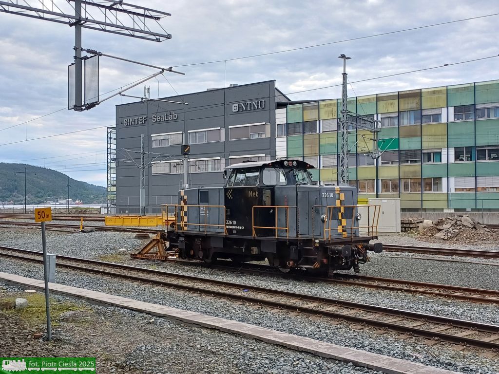 No. 361 / 226 010