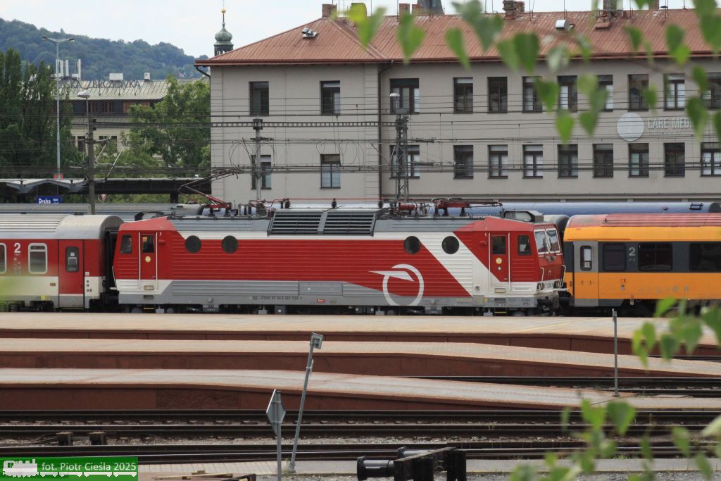 361 124 [ex 163 115 / ex 162 030]