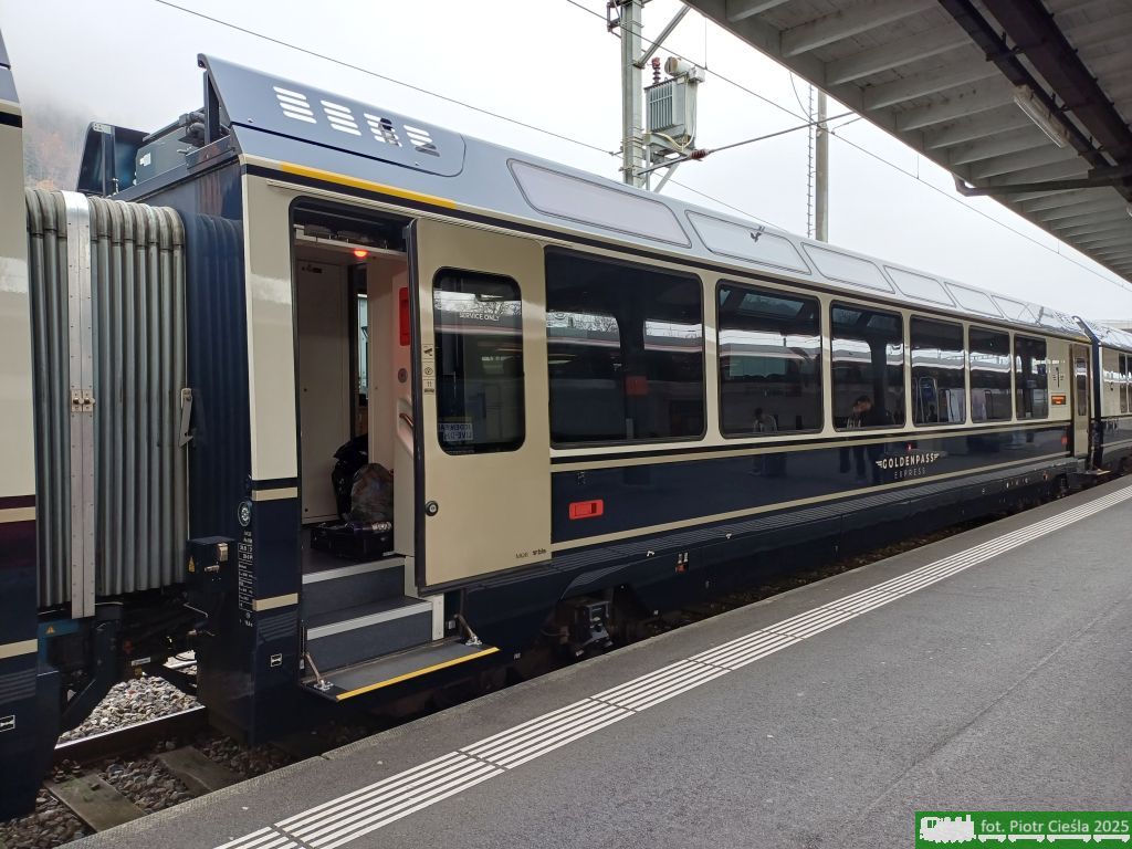 GPX 04: Panoramawagen GPX (As) / 96 85 8300 194-4 "Shania Train"