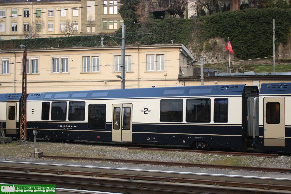 GPX 03: Panoramawagen GPX (Bs NF) / 96 85 8300 273-6 "Gstaad"