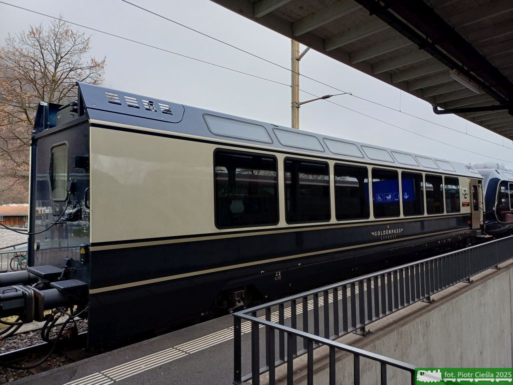 GPX 04: Panoramawagen GPX (Bsi) / 96 85 8300 293-4 "Shania Train"