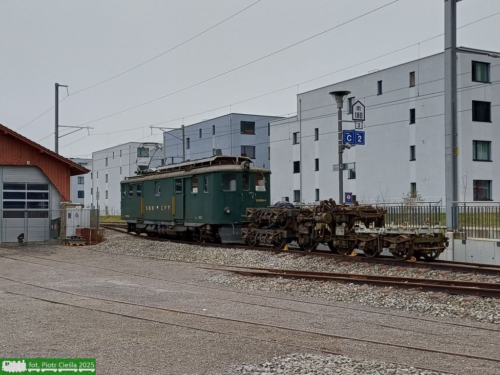 Deh 120 009 [ex Deh 4/6 909]