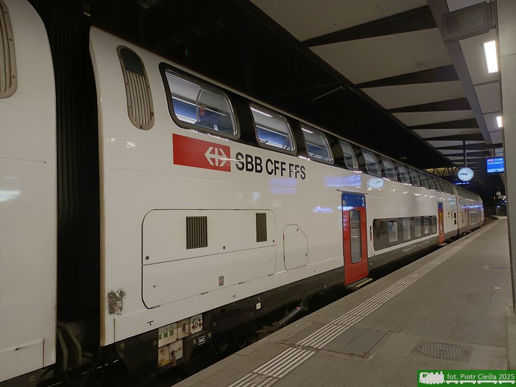 IC2020 / 50 85 26-94 055-8 B