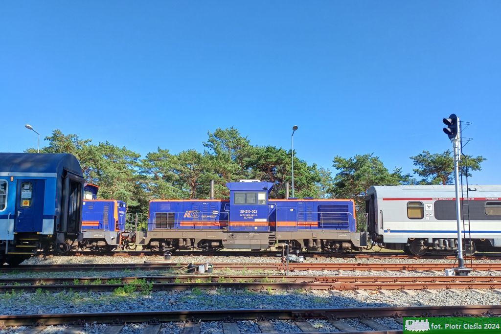 SU4210-003 [ex SU42-1003, ex SM42-179]