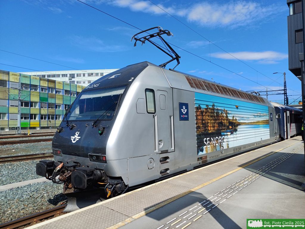 No. 5715 / 18 2245