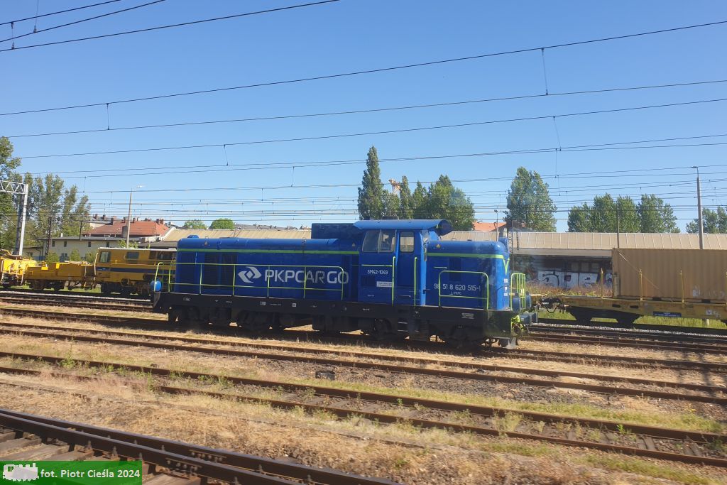 SM42-1049
