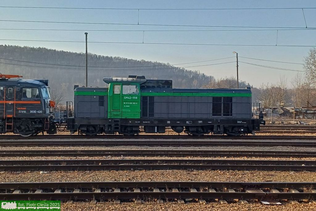 SM42-1118
