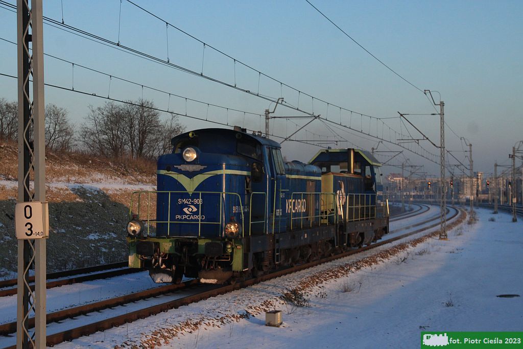 SM42-903