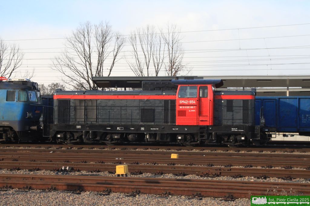 SM42-954